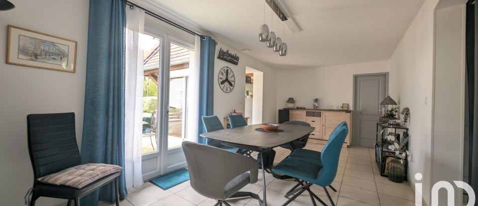 Maison 7 pièces de 180 m² à Nouzilly (37380)