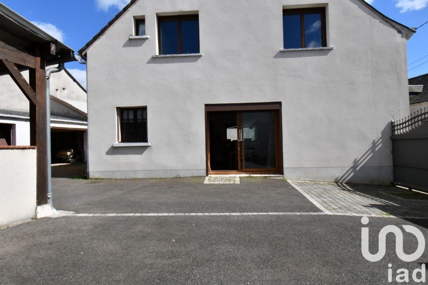 Town house 7 rooms of 154 m² in Contres (41700)