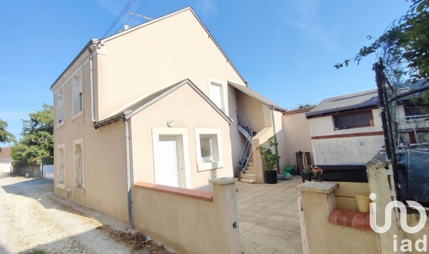 Maison 5 pièces de 106 m² à Châteauroux (36000)