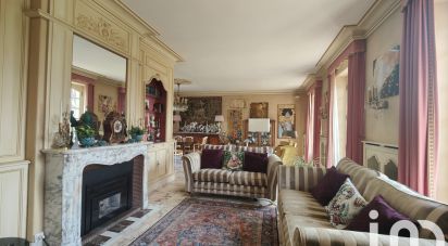 Maison traditionnelle 10 pièces de 260 m² à Rochechouart (87600)