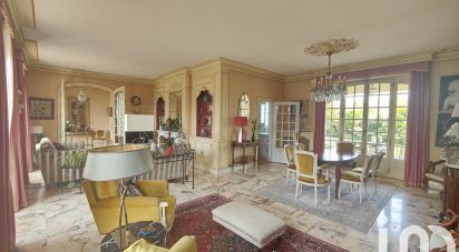 Maison traditionnelle 10 pièces de 260 m² à Rochechouart (87600)
