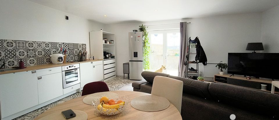 Immeuble de 170 m² à Saint-Laurent-de-Chamousset (69930)