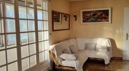 Traditional house 7 rooms of 148 m² in Yzernay (49360)