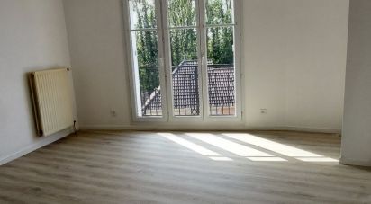 Apartment 3 rooms of 59 m² in Villeparisis (77270)