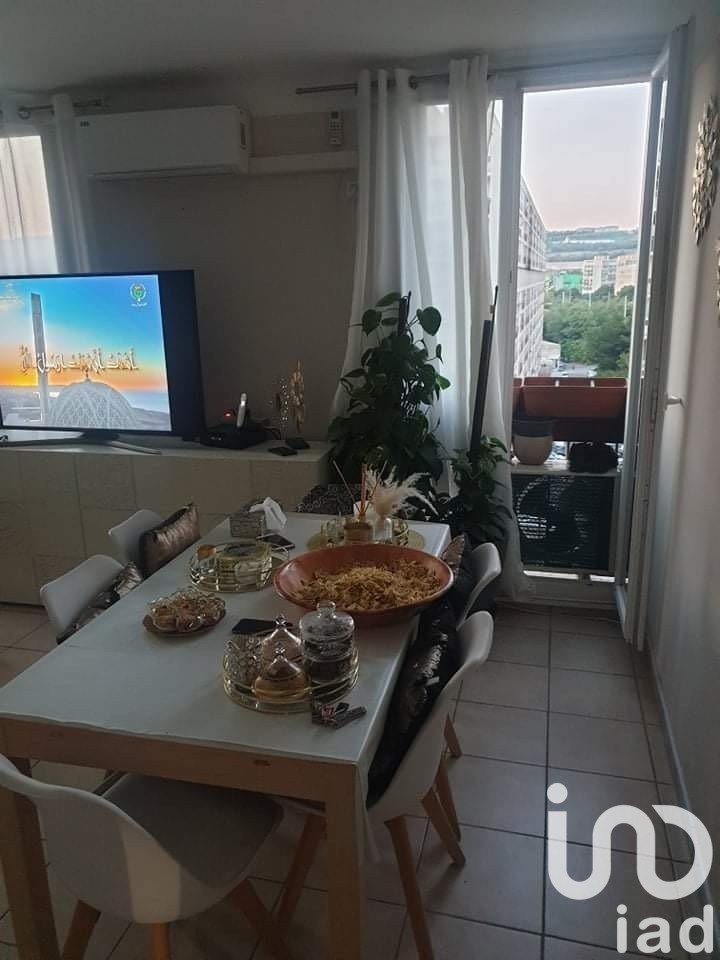 Appartement 4 pièces de 71 m² à Marseille (13015)