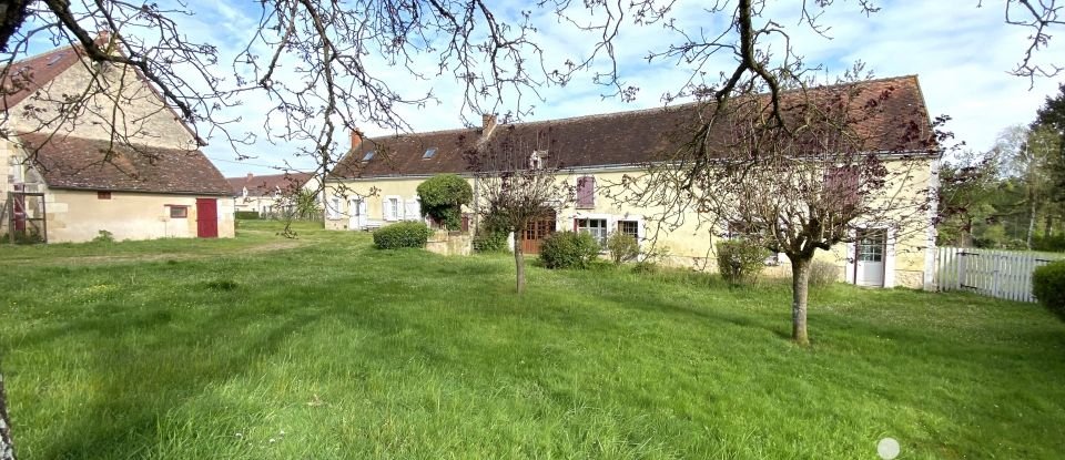 Longere 5 rooms of 160 m² in Saint-Hippolyte (37600)