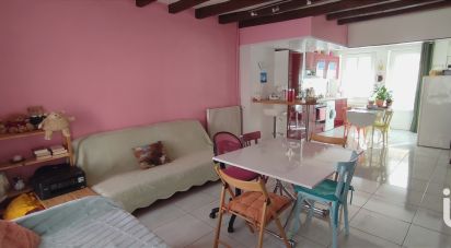 Town house 3 rooms of 57 m² in Buzançais (36500)