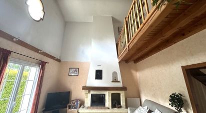 Maison 7 pièces de 171 m² à Carignan-de-Bordeaux (33360)