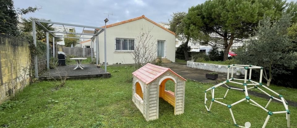 Maison 6 pièces de 160 m² à La Rochelle (17000)