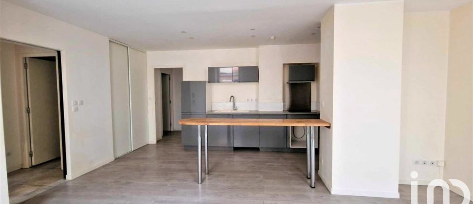 Apartment 3 rooms of 67 m² in Castelsarrasin (82100)