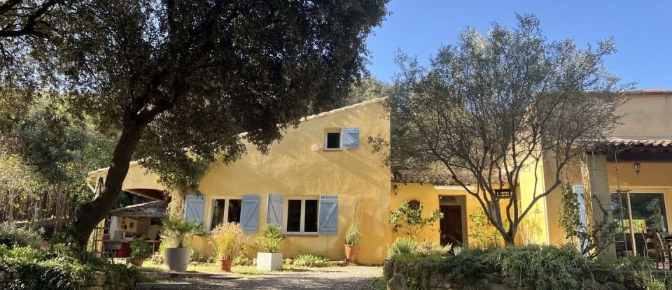 Maison 5 pièces de 207 m² à Istres (13800)