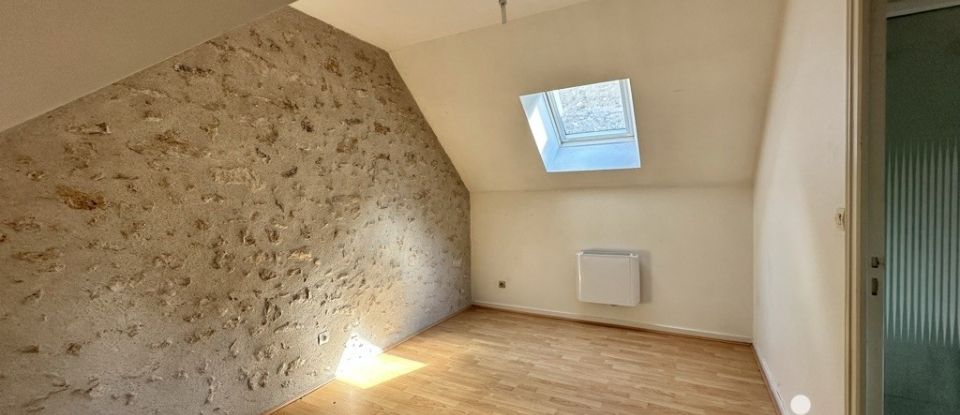 Maison 13 pièces de 256 m² à Vineuil (41350)