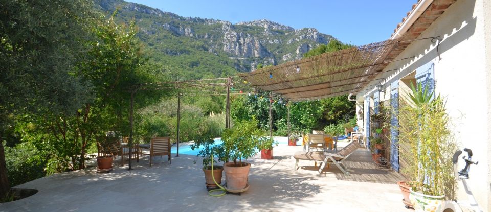 Maison traditionnelle 4 pièces de 141 m² à Tourrettes-sur-Loup (06140)