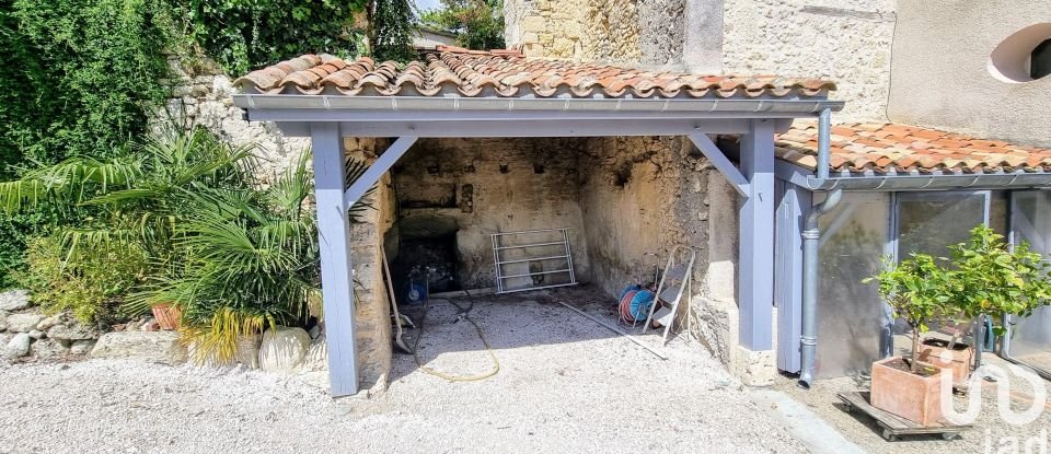 Maison traditionnelle 7 pièces de 216 m² à Saint-Pierre-de-Clairac (47270)