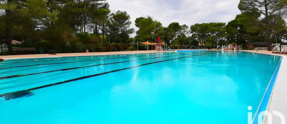 Leisure facility of 201 m² in Fréjus (83600)