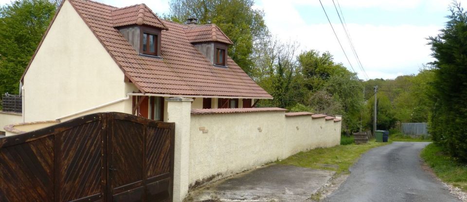 House 4 rooms of 101 m² in Saint-Rémy-la-Vanne (77320)