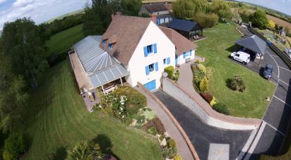 Maison traditionnelle 7 pièces de 252 m² à Saint-Pierre-en-Auge (14170)