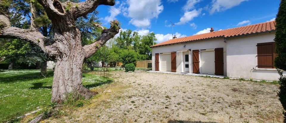 Maison 4 pièces de 100 m² à Bouillé-Saint-Paul (79290)