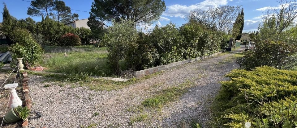 Land of 1,212 m² in Le Cannet-des-Maures (83340)