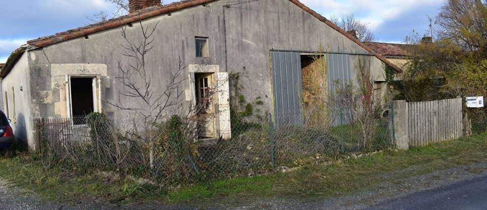 Maison 2 pièces de 50 m² à Mazerolles (86320)