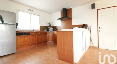 House 6 rooms of 140 m² in Saint-Nicolas-de-la-Taille (76170)