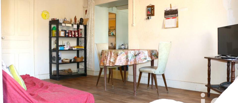 Village house 5 rooms of 86 m² in Saint-Germain-l'Herm (63630)