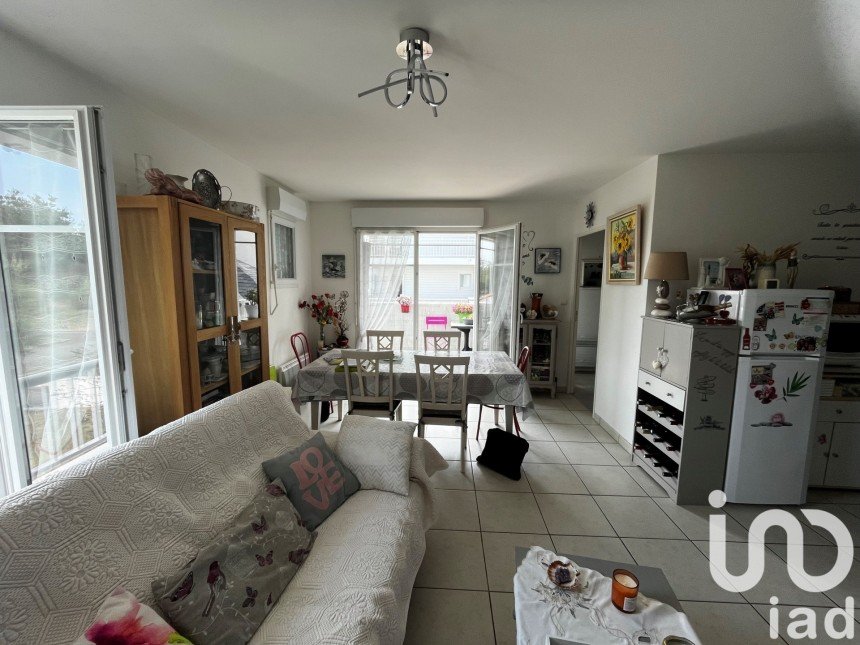 Apartment 3 rooms of 60 m² in Saint-Gilles-Croix-de-Vie (85800)