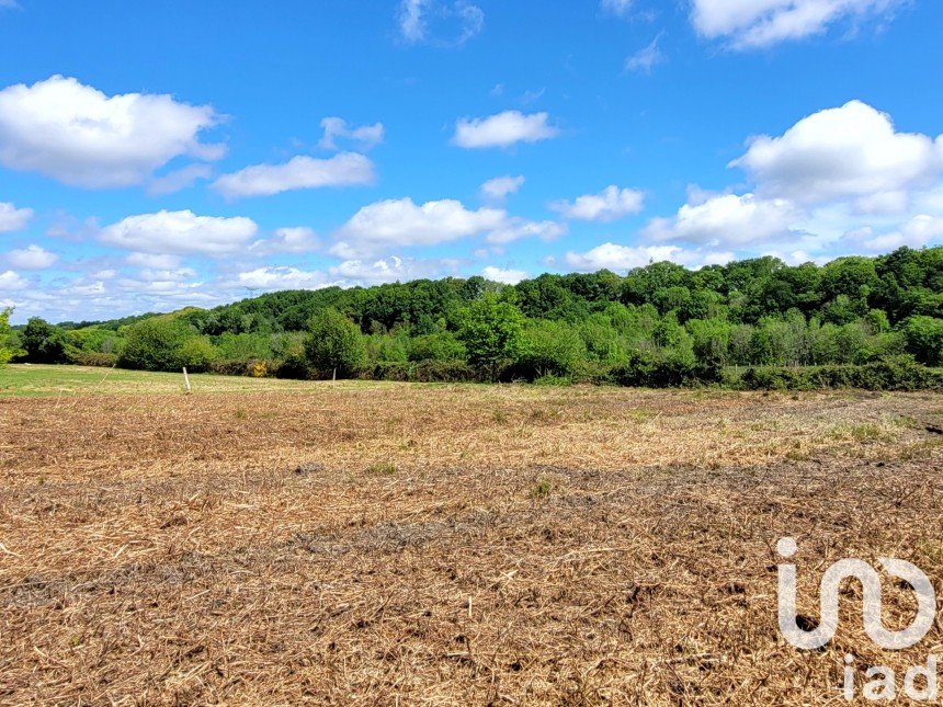 Terrain de 2 264 m² à Saint-Jammes (64160)