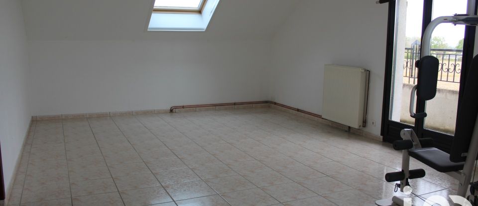 House 10 rooms of 238 m² in Percey (89360)