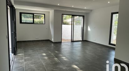 Maison traditionnelle 5 pièces de 120 m² à - (84380)