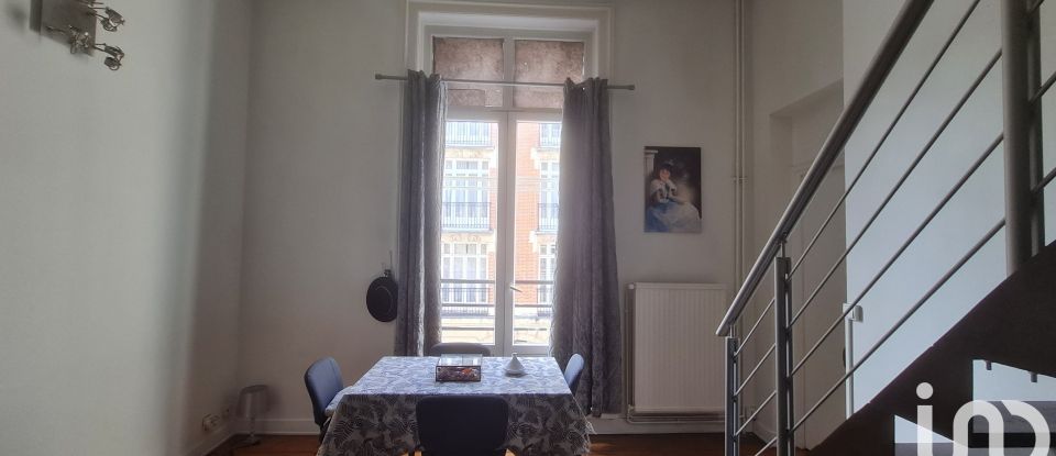 Apartment 3 rooms of 70 m² in Lille (59800)