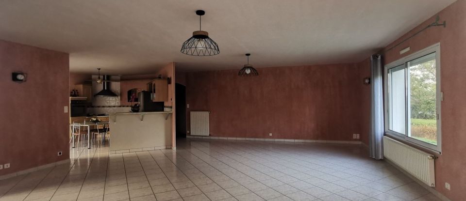 House 5 rooms of 145 m² in Bellevigny (85170)