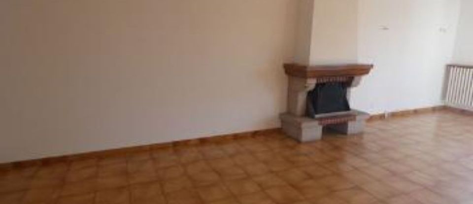 House 9 rooms of 151 m² in La Roche-sur-Yon (85000)