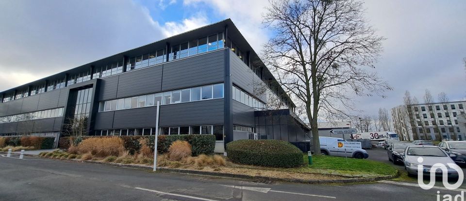 Bureaux de 218 m² à Saint-Ouen-l'Aumône (95310)