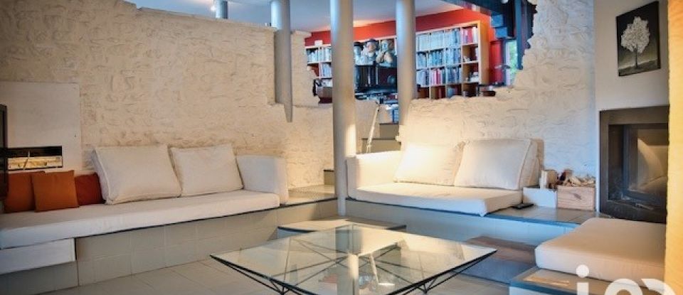 Architect house 6 rooms of 152 m² in Lussan (30580)