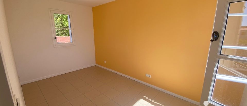 Apartment 3 rooms of 59 m² in Courçon (17170)