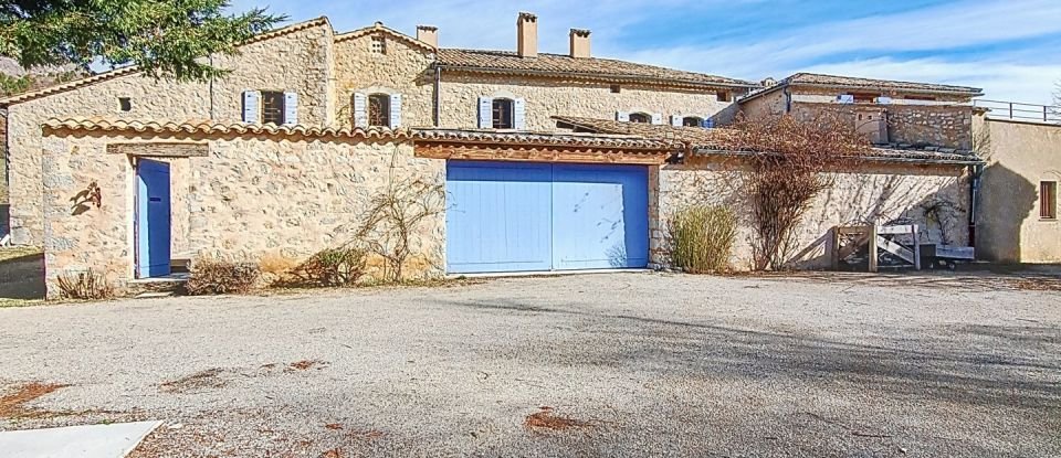 Estate 10 rooms of 511 m² in Les Omergues (04200)