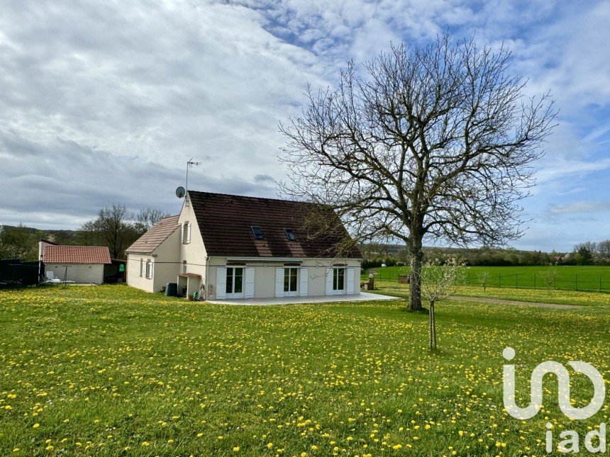 House 8 rooms of 196 m² in Alligny-Cosne (58200)