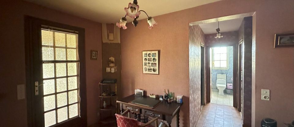 House 8 rooms of 225 m² in Saint-Seurin-de-Prats (24230)