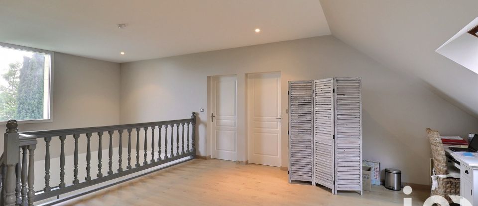 House 6 rooms of 205 m² in Vendôme (41100)