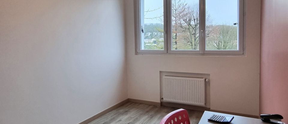 Apartment 4 rooms of 74 m² in Beynes (78650)