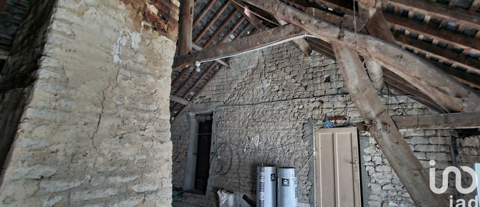 Traditional house 5 rooms of 120 m² in Saint-Quentin-le-Petit (08220)