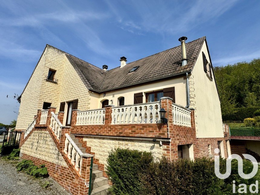 Building in Bailleval (60140) of 220 m²