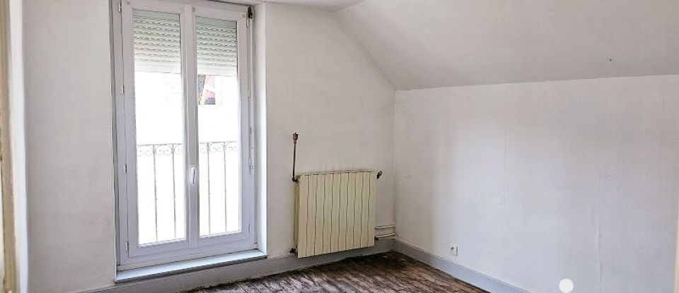 Maison 3 pièces de 65 m² à Cosne-Cours-sur-Loire (58200)