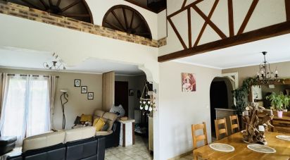 House 6 rooms of 123 m² in Savigny-le-Temple (77176)