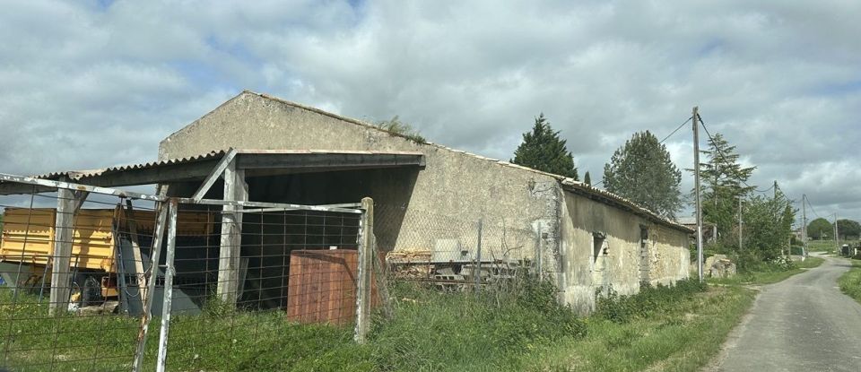 Maison 4 pièces de 105 m² à Saint-Bonnet-sur-Gironde (17150)