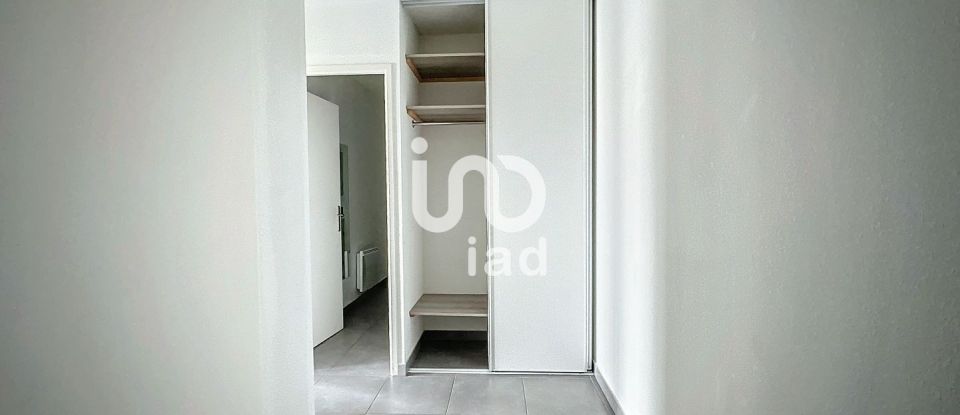 Appartement 2 pièces de 45 m² à Marseille (13010)