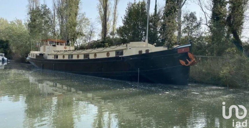 Péniche 3 pièces de 110 m² à Arles (13200)