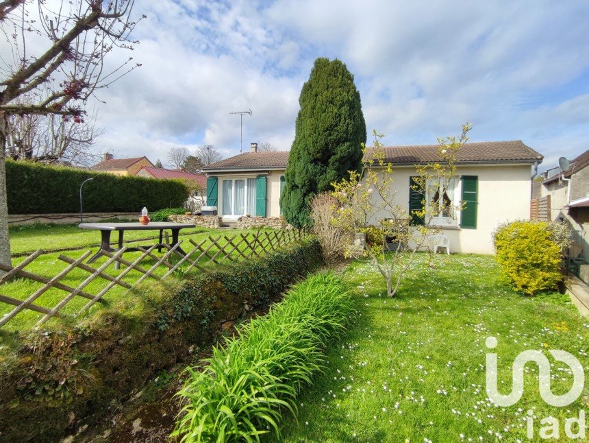 Maison traditionnelle 6 pièces de 107 m² à Maisoncelles-en-Brie (77580)