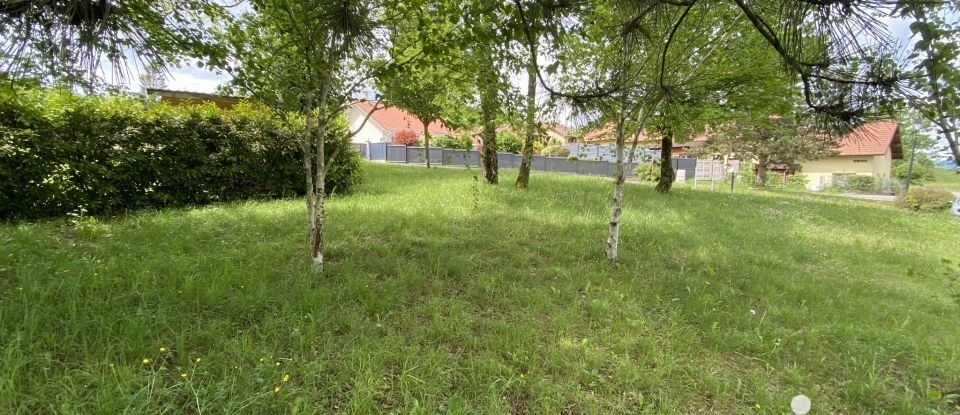 Land of 1,275 m² in Saint-Pierre-de-Curtille (73310)